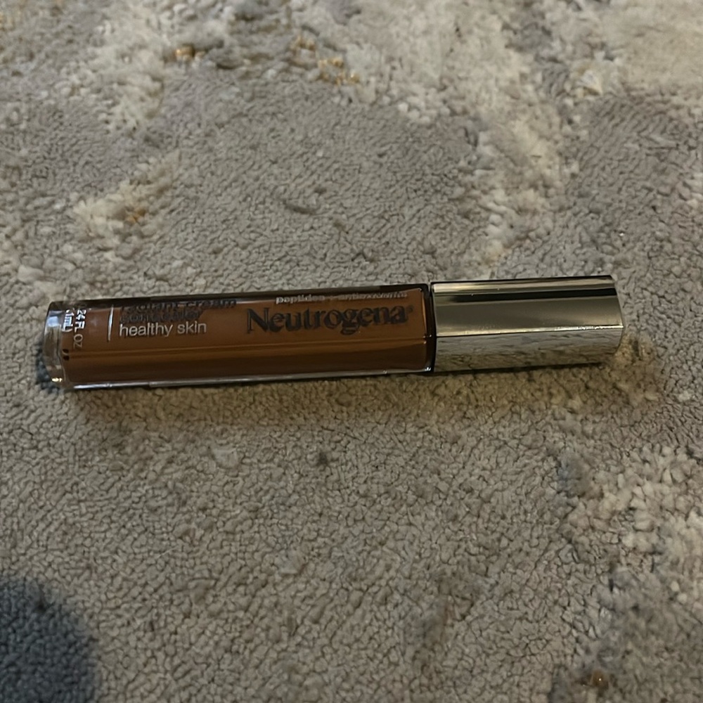 Neutrogena Radiant Cream Concealer Chai Deep 01